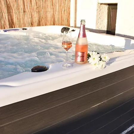 Villa Maison Au Calme Avec Jacuzzi Privatif Cambrai